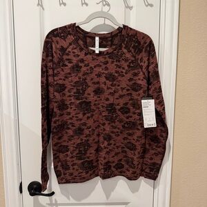 Athleta Momentum Spacedye Printed Long Sleeve Top Dried Cinnamon